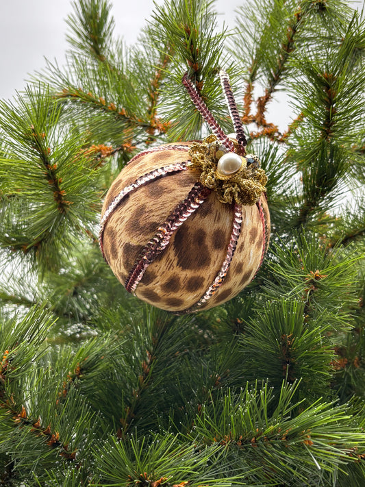 Boule Leopard