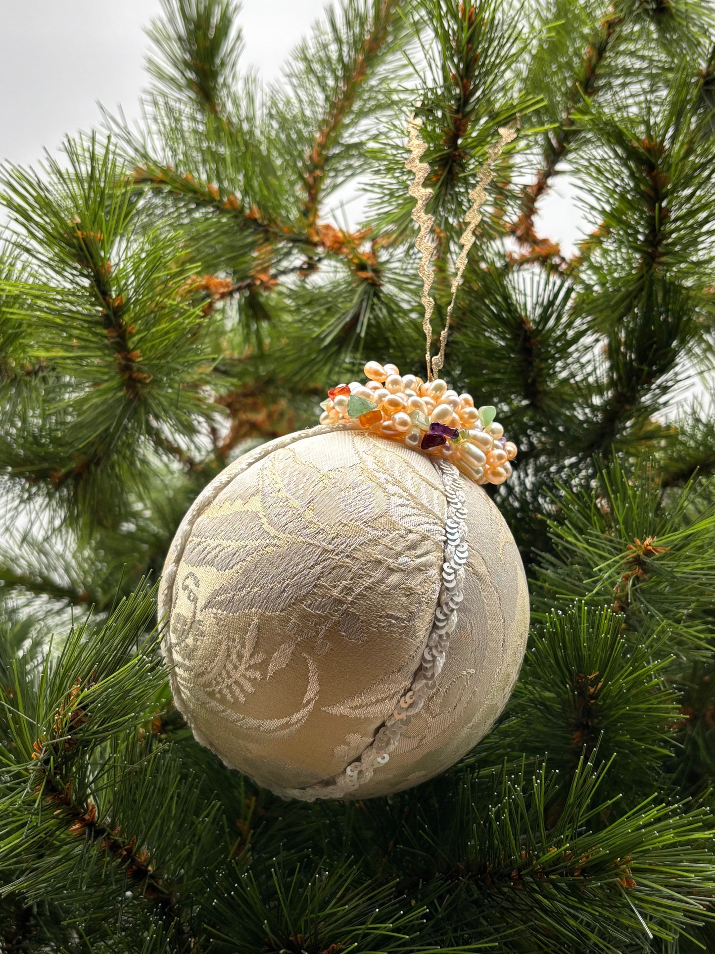 Boule Soie et Perles