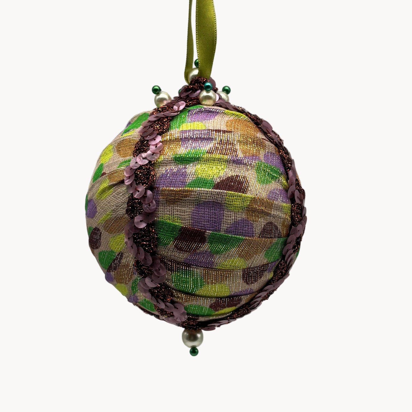 Boule de soie précieuse